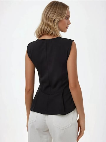 Hiccup Blouse in Black