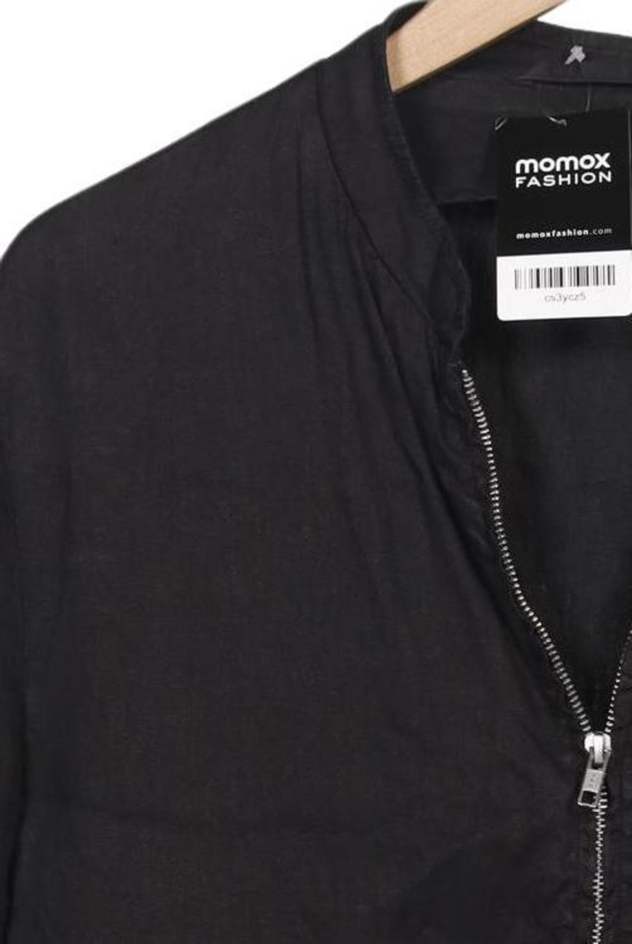 Filippa K Jacket & Coat in M-L in Black