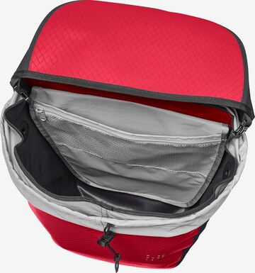 VAUDE Sports Bag in Red