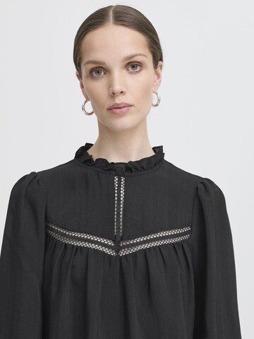 ICHI - Blusa ' IXSASSY ' en negro