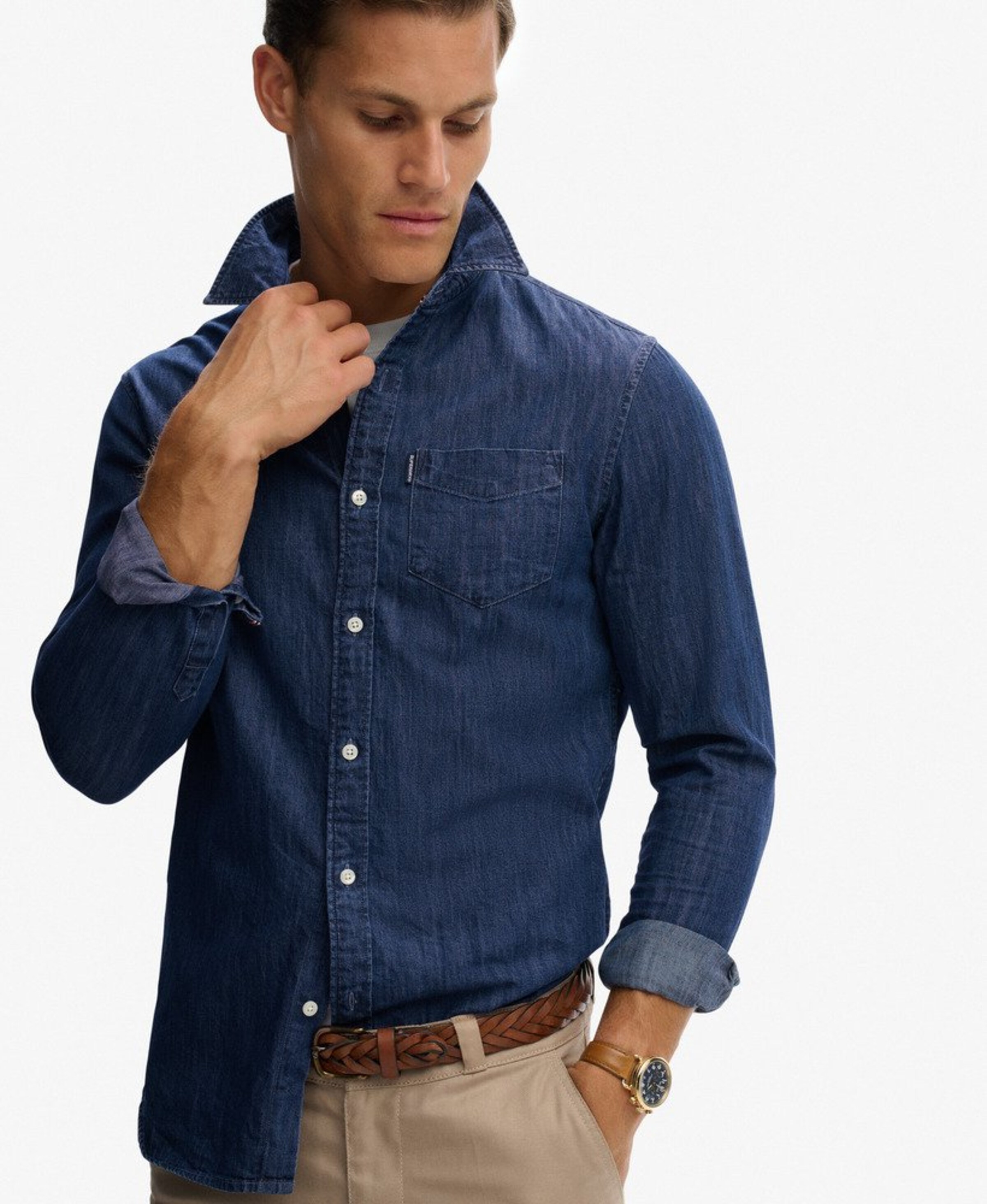 Coupe regular Chemise 'Essential' Superdry & Co en bleu : devant