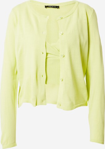 Trendyol Knit Cardigan in Green: front