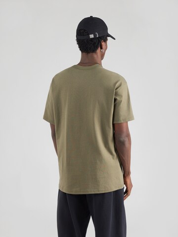 Maglietta 'Premium Essentials' di Nike Sportswear in verde