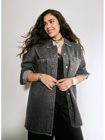 Veste mi-saison 'Cassy' Zizzi en gris