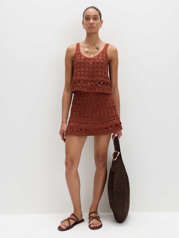 Top di Marks & Spencer in marrone