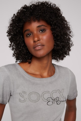 Soccx T-Shirt in Grau
