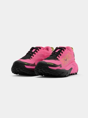 HOKA Løbesko 'Mafate 5' i pink