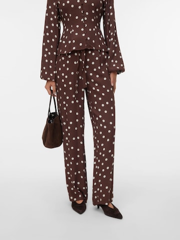 Baggy Pantaloni 'Elisa' di VERO MODA in marrone: frontale