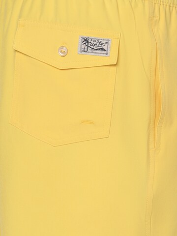 Polo Ralph Lauren Badeshorts in Gelb