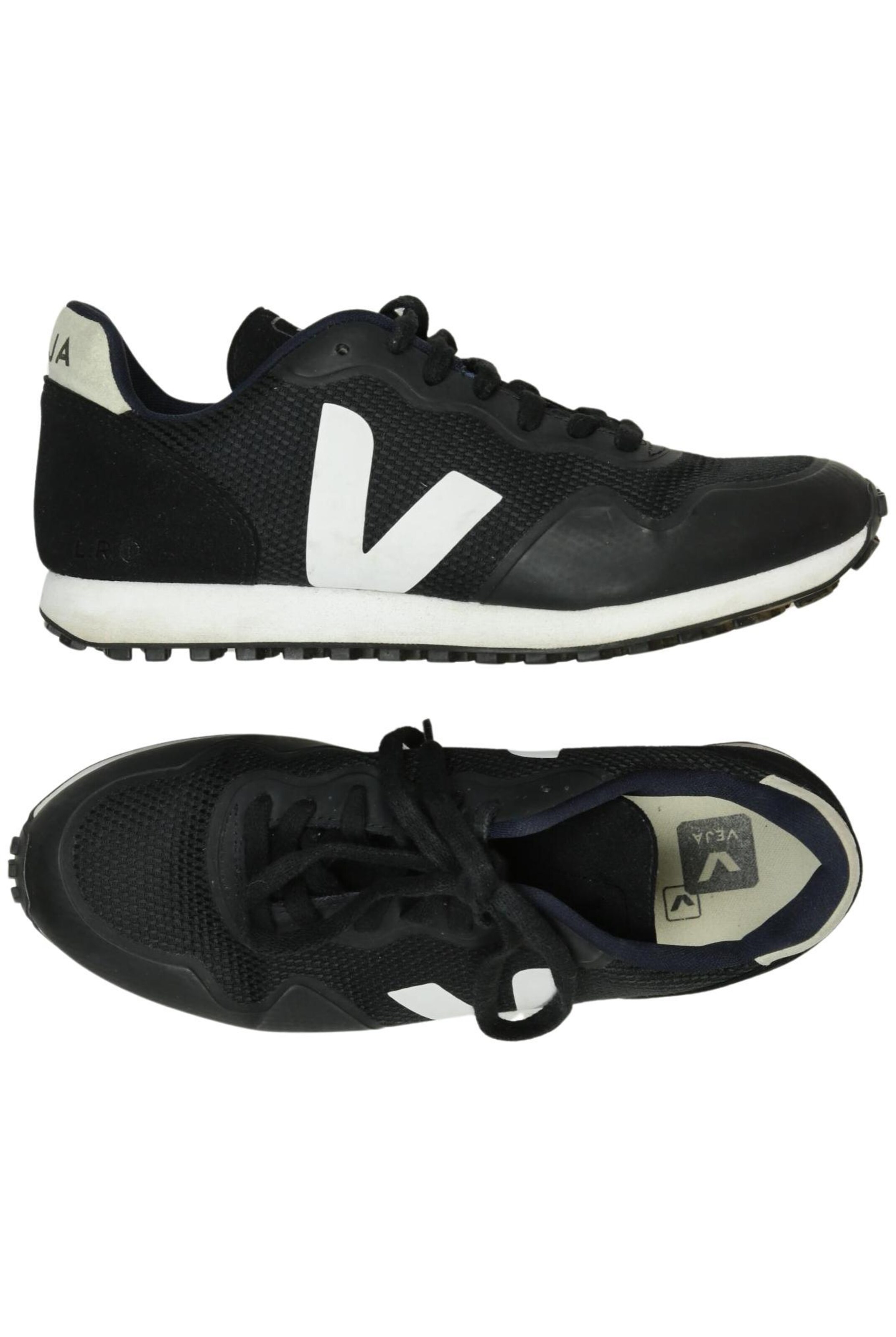 Veja Sneakers & Trainers in 39 in Black: front