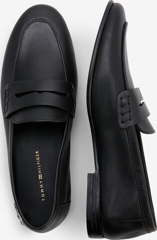 TOMMY HILFIGER Slipper in Schwarz