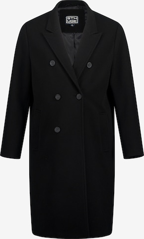 STHUGE Winter Coat in Black: front