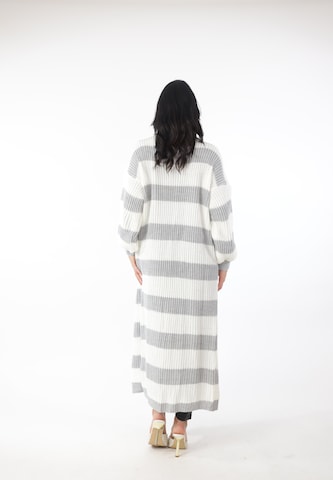 Elara Knitted coat in Grey