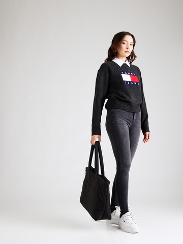Tommy Jeans Скинни Джинсы 'SYLVIA' в Серый