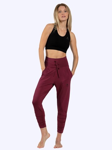 Magadi Regular Workout Pants 'Francis' in Red