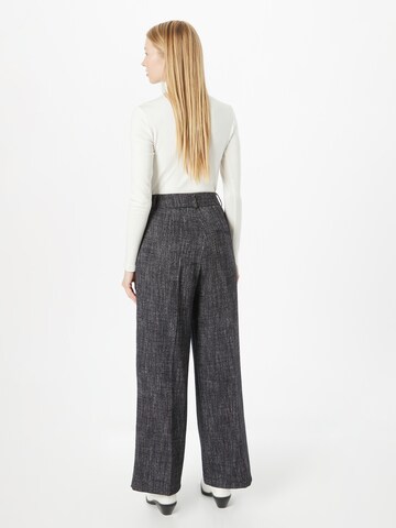 Wide leg Pantaloni con piega frontale di s.Oliver BLACK LABEL in grigio