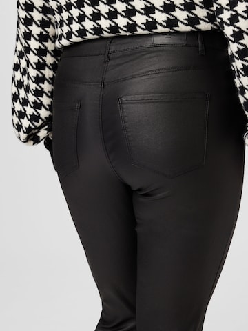 Skinny Pantaloni 'Even' de la Vero Moda Curve pe negru