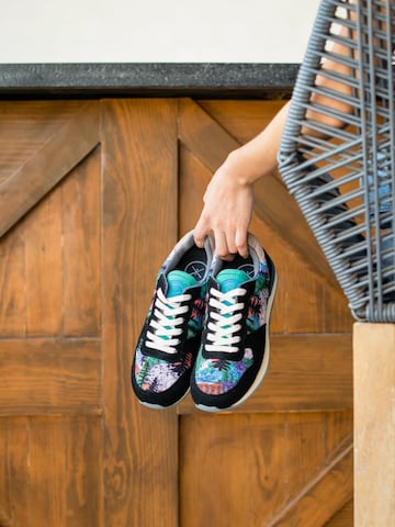 inkkas Sneaker low 'Spirit Bear - Vegan Premium Sneaker | Nachhaltig & Handgefertigt.' in Mischfarben