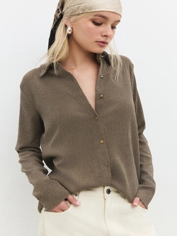 No Matter What Blouse in Bruin