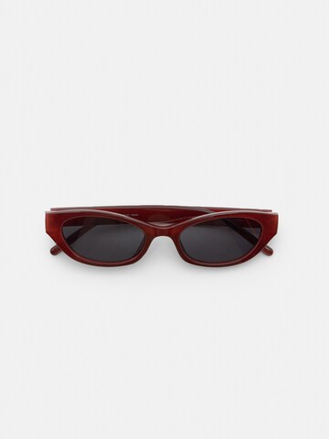 Occhiali da sole di Pull&Bear in rosso