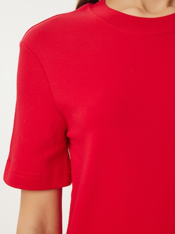 T-shirt Happiness İstanbul en rouge