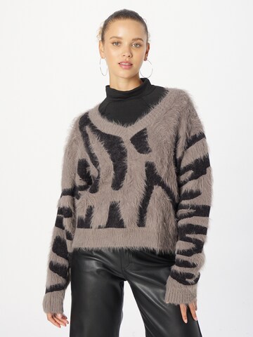 WEEKDAY Sweater 'Cora Hairy' in Beige: front