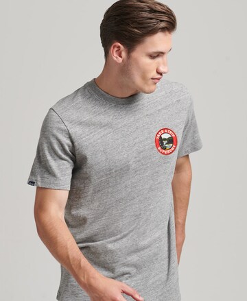 Superdry T-Shirt 'Travel' in Grau