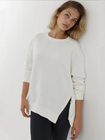 HiccupSweater majica - bijela boja: prednji dio