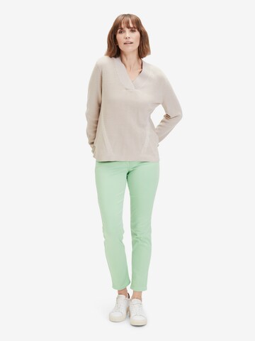 Betty Barclay Slim fit Pants in Green