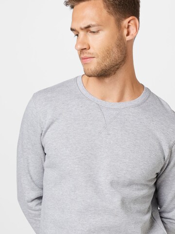 Hailys Men Sweatshirt 'Bruce' in Grey