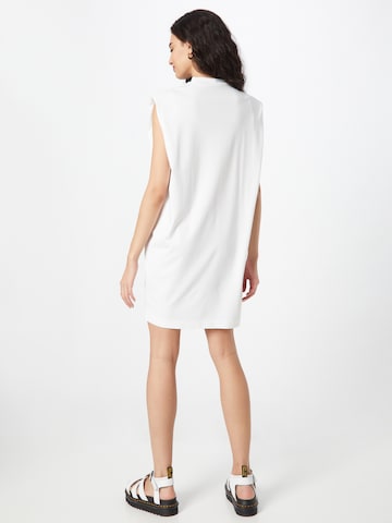 Robe 'Valona' DRYKORN en blanc