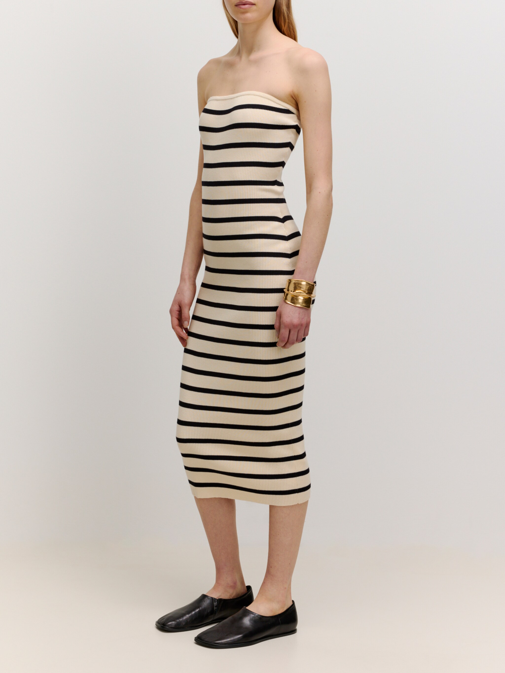 EDITED Producten Jurk 'Nikole' Zwart