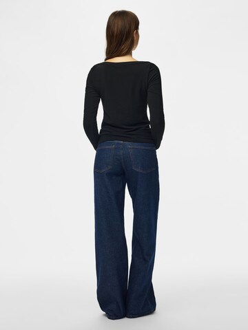 Maglietta 'PCSof' di PIECES in nero