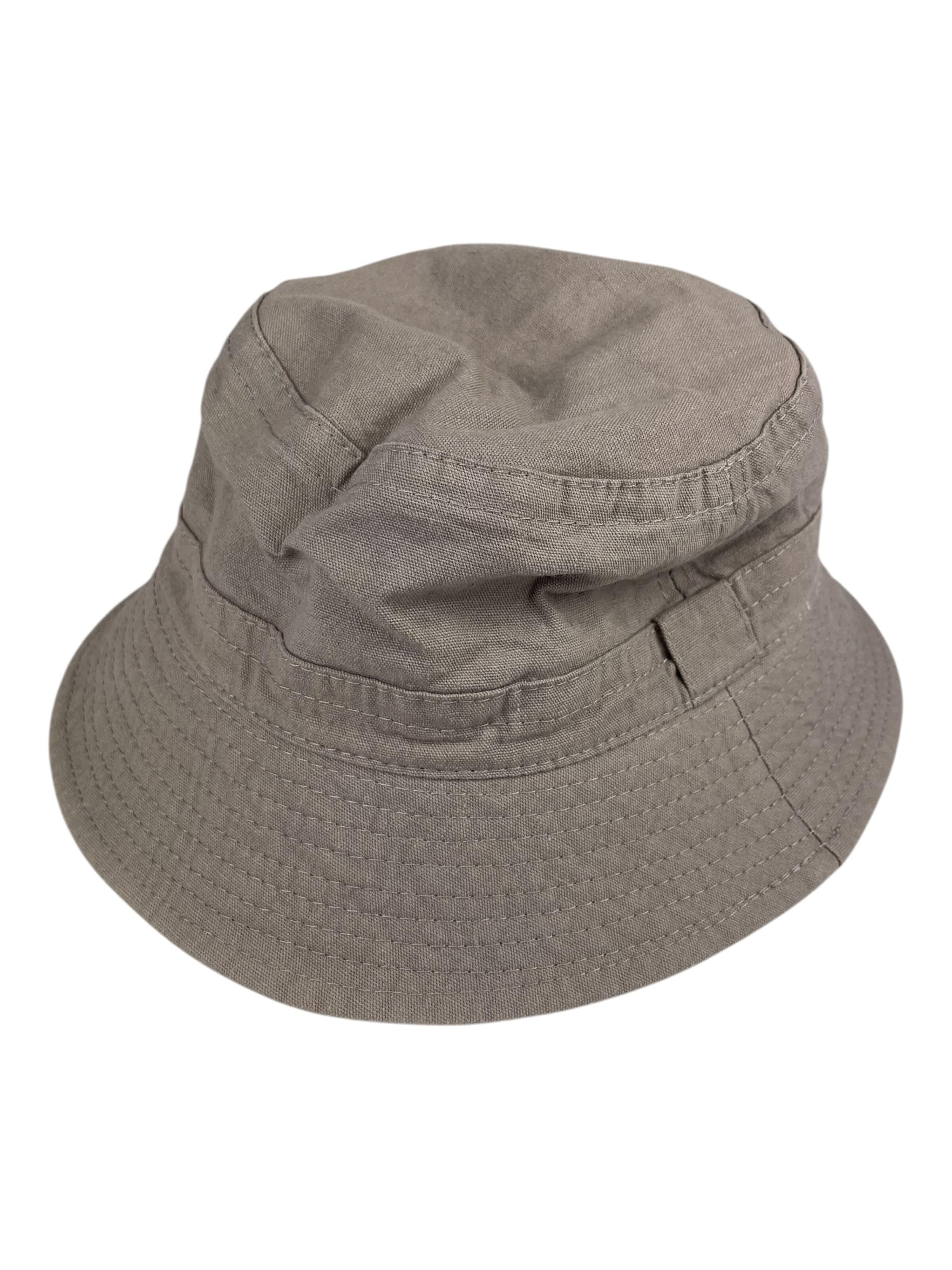 Kumixi Cap in Grey: front