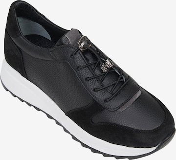 Desa Sneakers 'Trainer' in Black: front