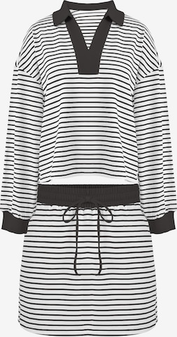 Imily Bela - Disfraz en negro: frente