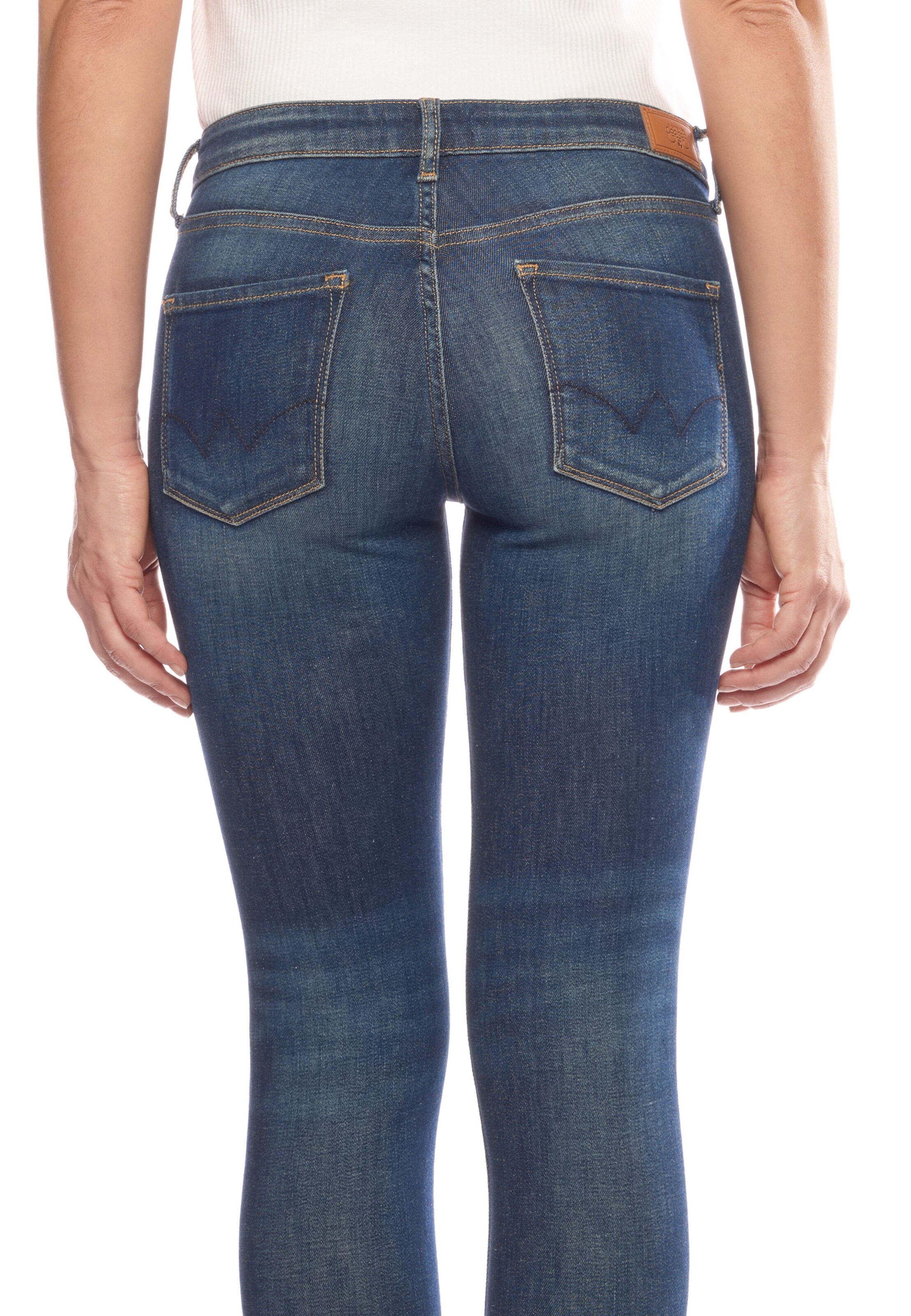 Coupe slim Jean Le Temps Des Cerises en bleu