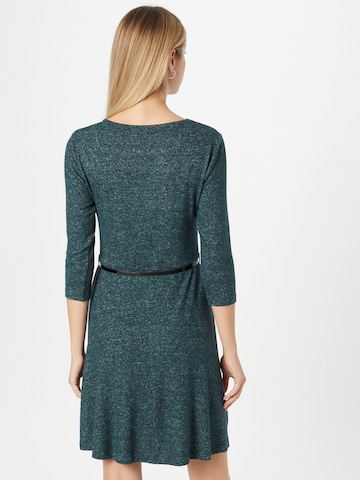 Robe 'Stefanie' ABOUT YOU en vert