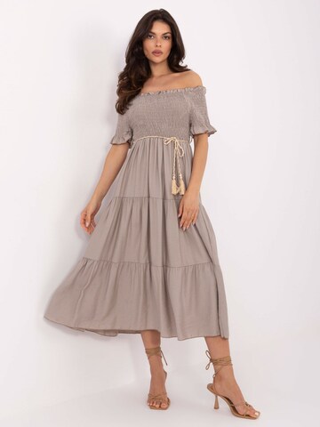 Madnezz House Kleid 'A2609' in Braun: Vorderseite