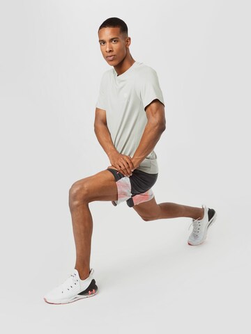 PUMA Regular Sportshorts in Grau