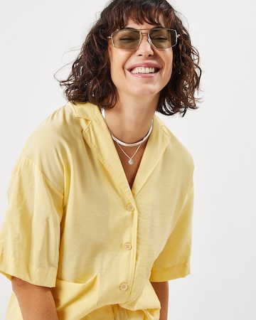 Camicia da donna 'Resorty' di minimum in giallo