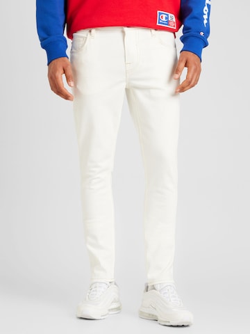 GUESS - regular Vaquero 'CHRIS' en blanco: frente