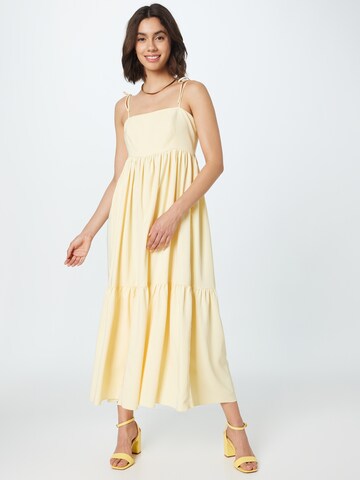 Notes du Nord Summer Dress 'Dakota' in Yellow: front