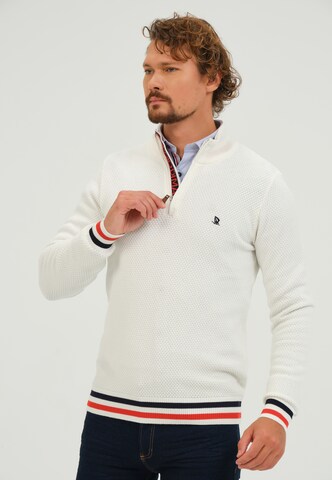 Giorgio di Mare Sweater in White: front