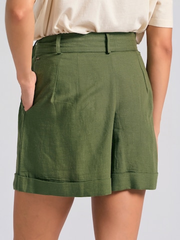 Funky Buddha Loose fit Trousers in Green