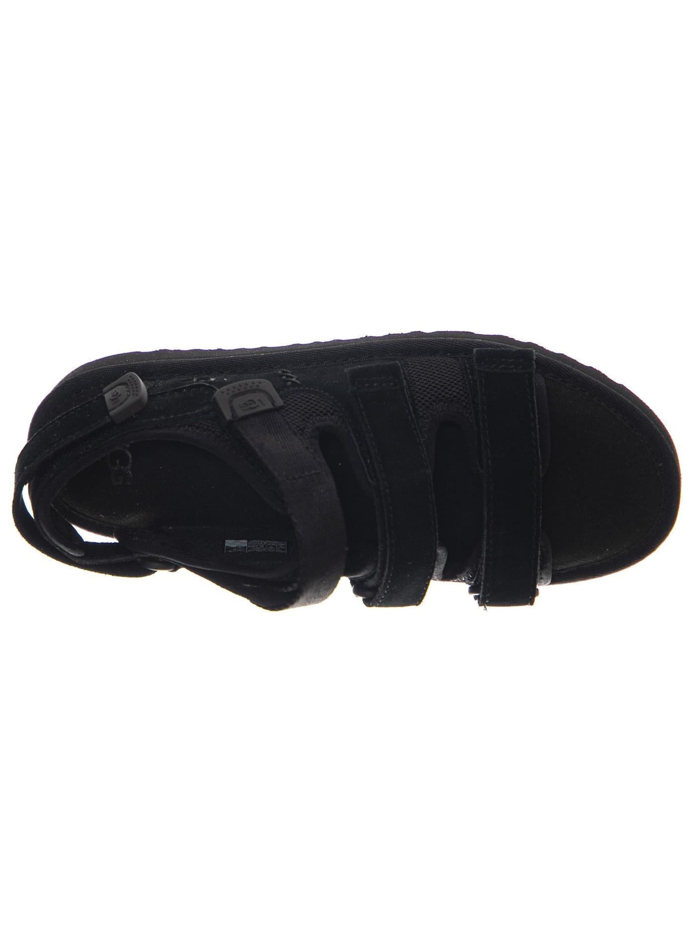 Sandalo 'Goldencoast Multistrap Black K' di UGG in nero