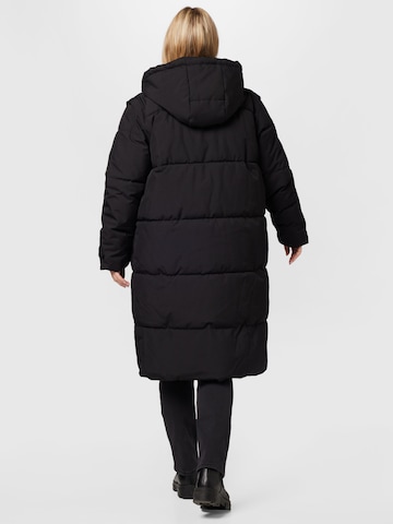 Vero Moda Curve Zimný kabát 'Margaret' - Čierna