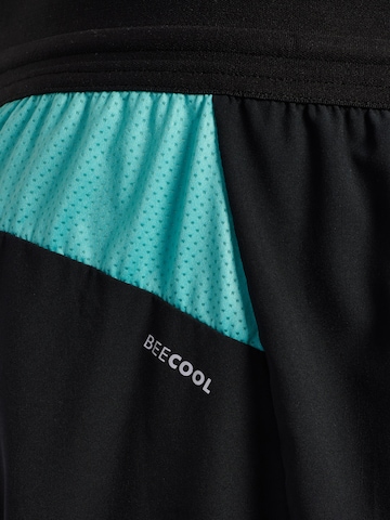 Hummel Regular Workout Pants in Black