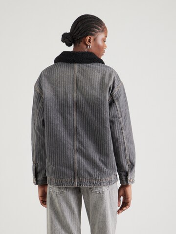 BDG Urban Outfitters Kurtka przejściowa 'HERRINGBONE' w kolorze szary