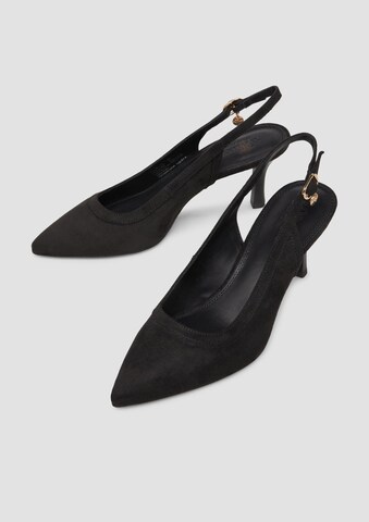 s.Oliver Pumps in Black